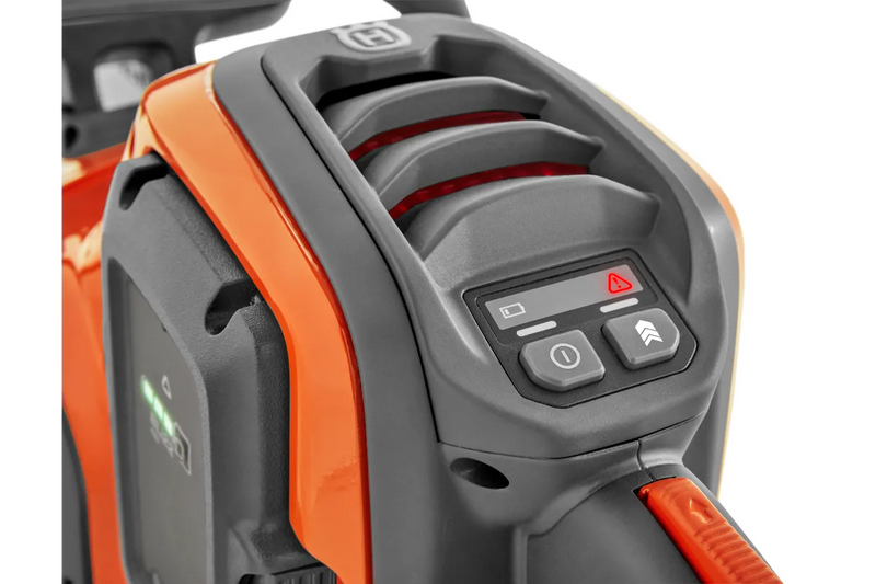 Load image into Gallery viewer, Husqvarna Power Axe 350i Chainsaw