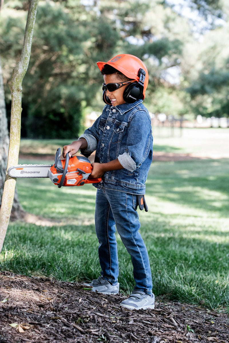 Load image into Gallery viewer, Husqvarna 550XP Toy Chainsaw and PPE Kit