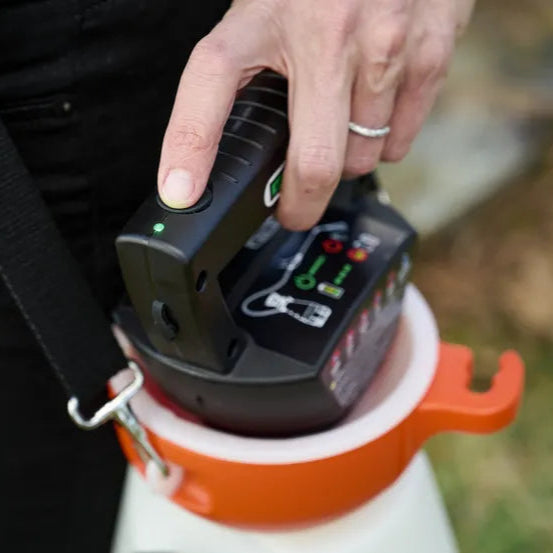 Load image into Gallery viewer, Husqvarna Sprayer - 2 Gallon Battery 598967601