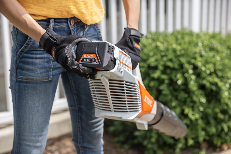 Load image into Gallery viewer, STIHL BGA 57 Battery Blower
