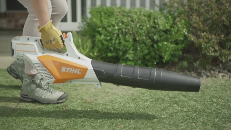 Load and play video in Gallery viewer, STIHL BGA 60 Battery Blower
