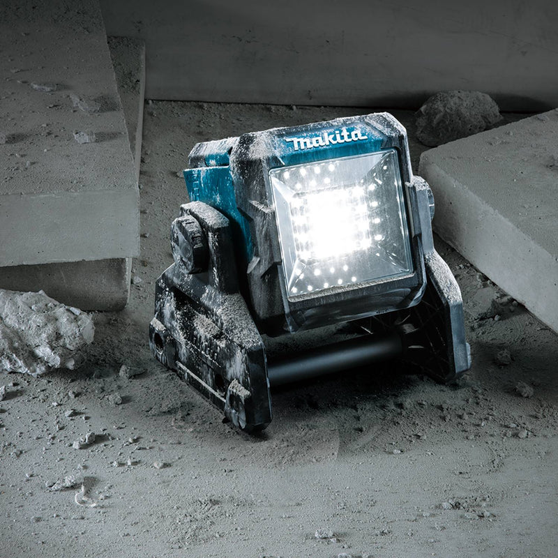 Load image into Gallery viewer, Makita 40V max XGT® Cordless L.E.D. Work Light (Light Only) ML003G
