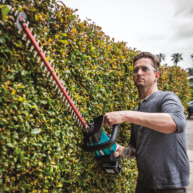 Load image into Gallery viewer, Makita 18V BL 24&quot; Hedge Trimmer Kit (5.0Ah) XHU07T Default Title
