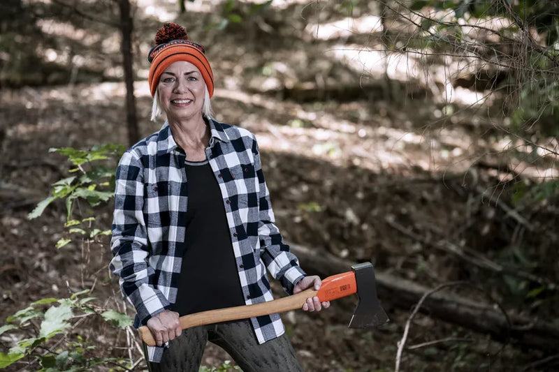 Load image into Gallery viewer, Husqvarna Shirt BERG Women&#39;s Plaid Flannel
